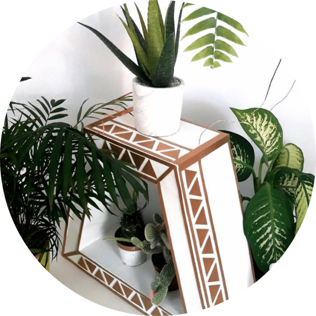 Meuble en carton recyclé, mobilier solide et resistant, fabriqué par Elise cartoniste