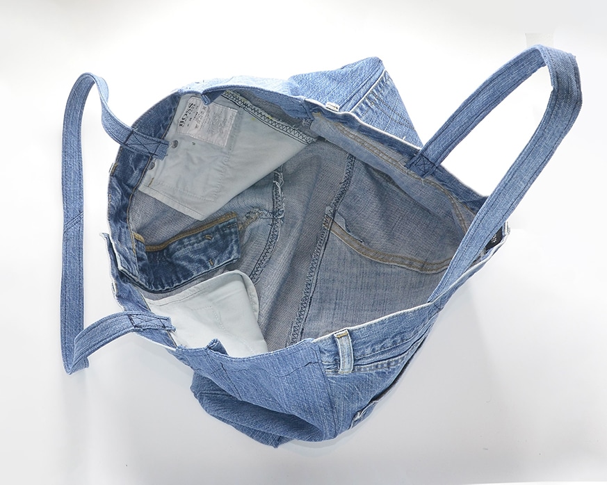 Choisir l'intérieur de son sac - Intérieur non terminé du cabas en jean upcycling