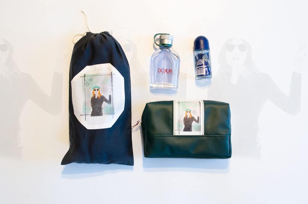 Cadeau original : Trousse de toilette assorti avec le sac à linge